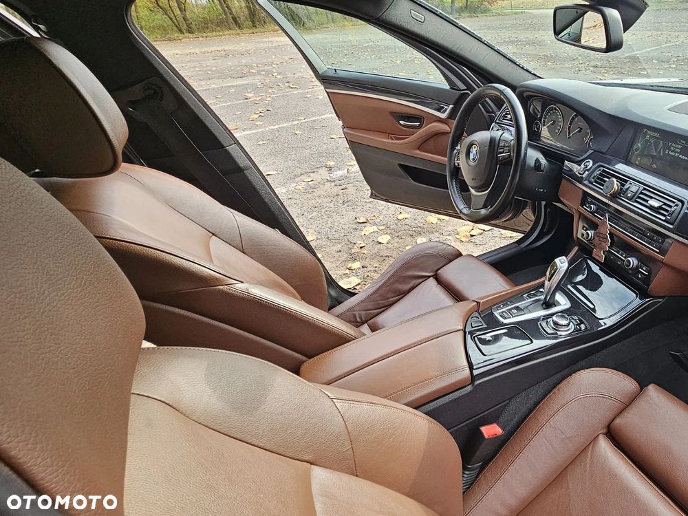BMW Seria 5 520d - 14