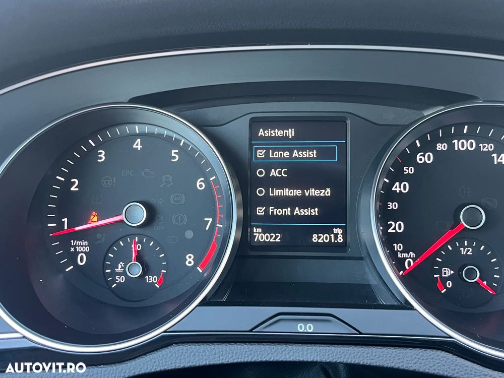 Volkswagen Passat 2.0 TDI DSG Highline - 20