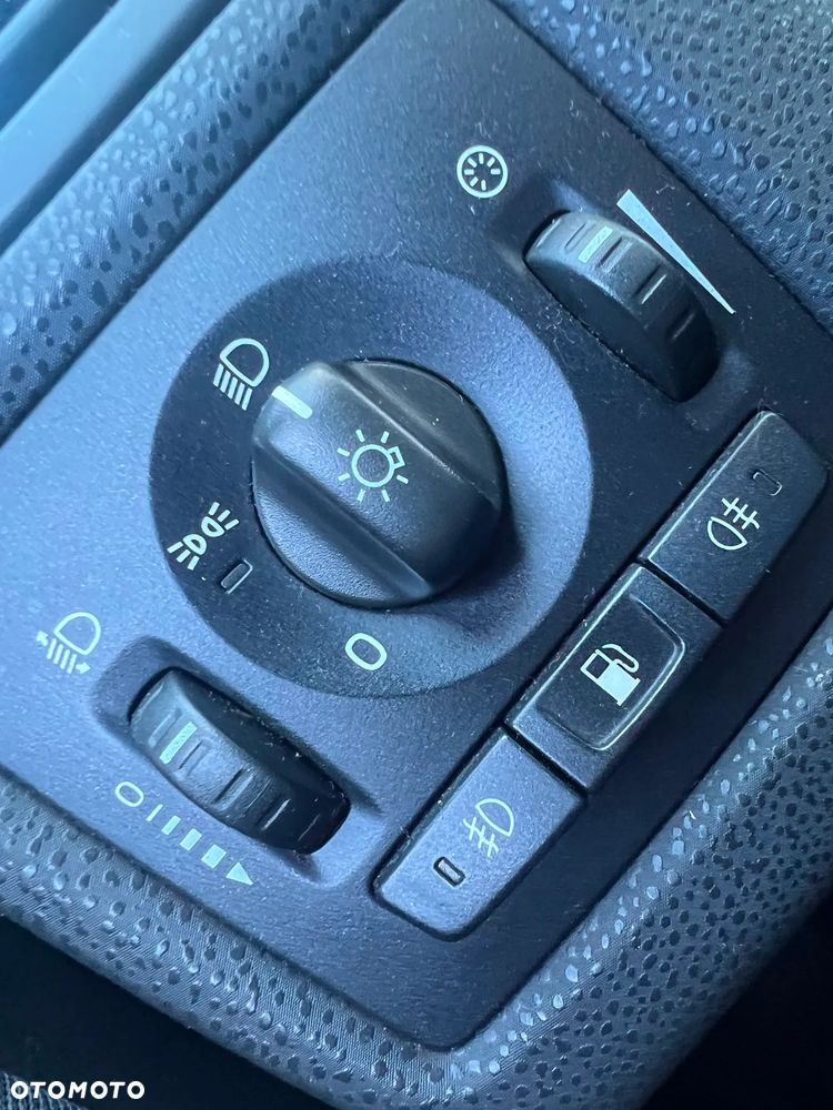 Volvo V50 - 11