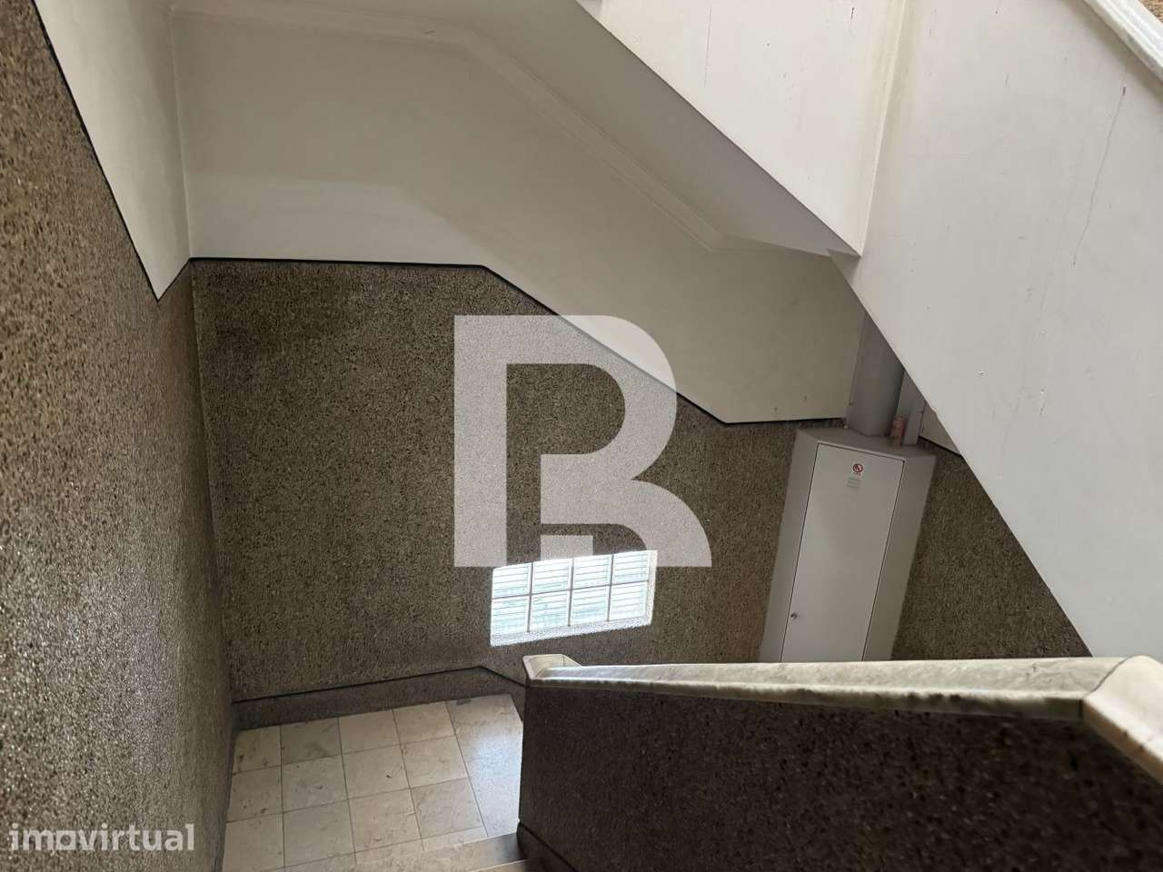 Apartamento T1 totalmente remodelado na Amadora - Grande imagem: 3/8