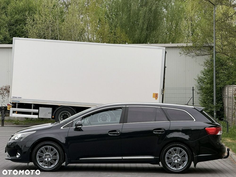Toyota Avensis 1.8 Executive - 21