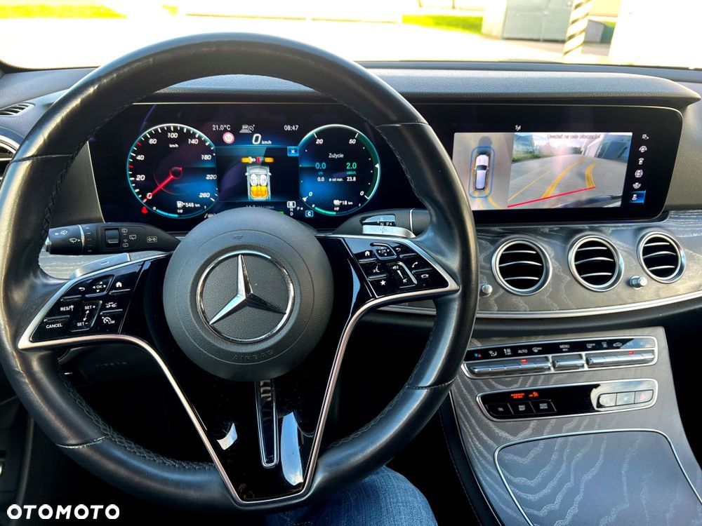 Mercedes-Benz Klasa E 300 de 4Matic 9G-TRONIC AMG Line - 27