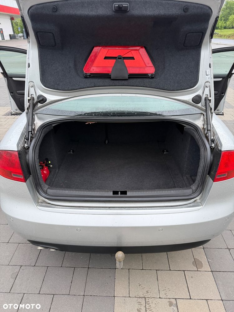 Audi A4 Avant 2.0 TDI - 18