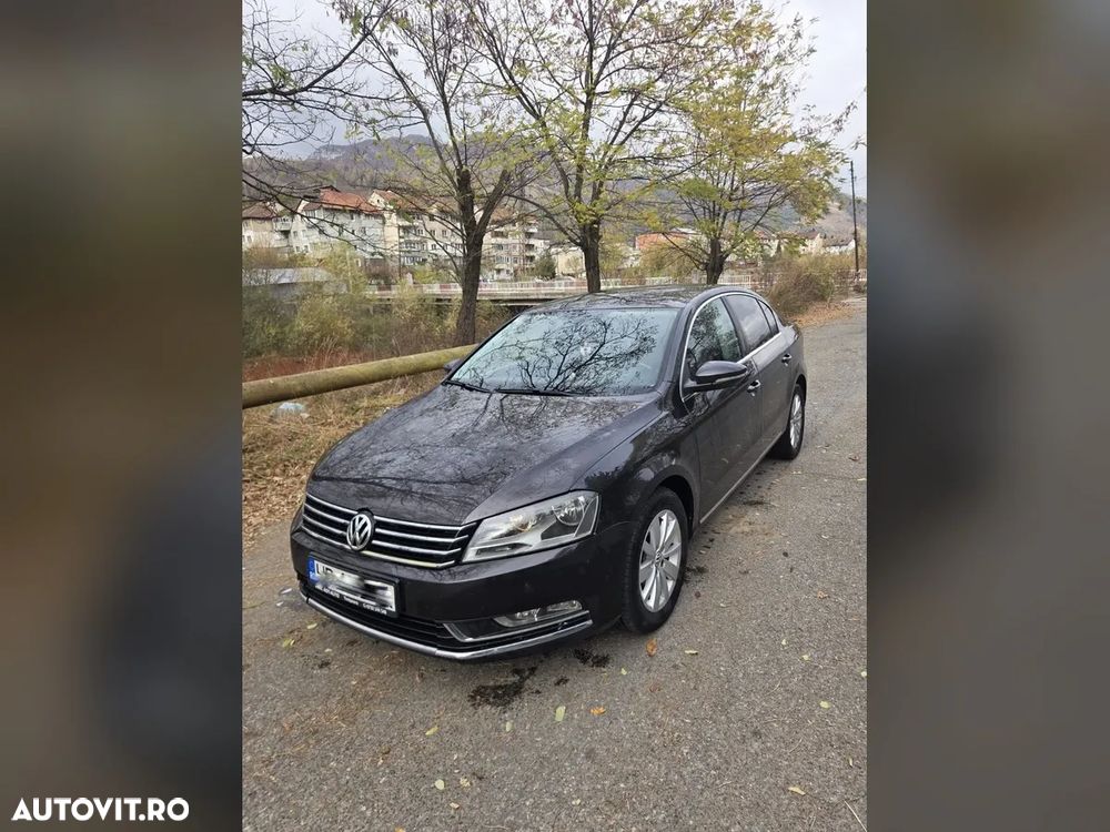 Volkswagen Passat - 2