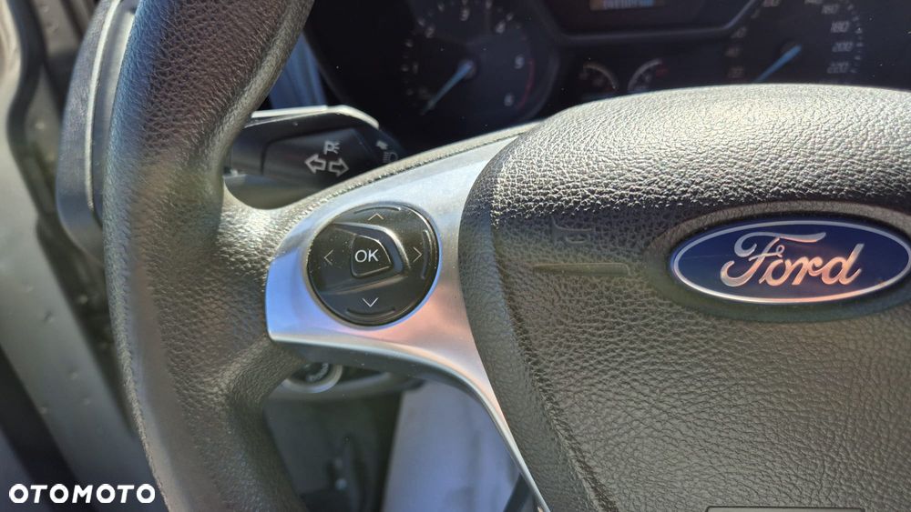 Ford Tourneo Connect 1.5 TDCi Trend - 19