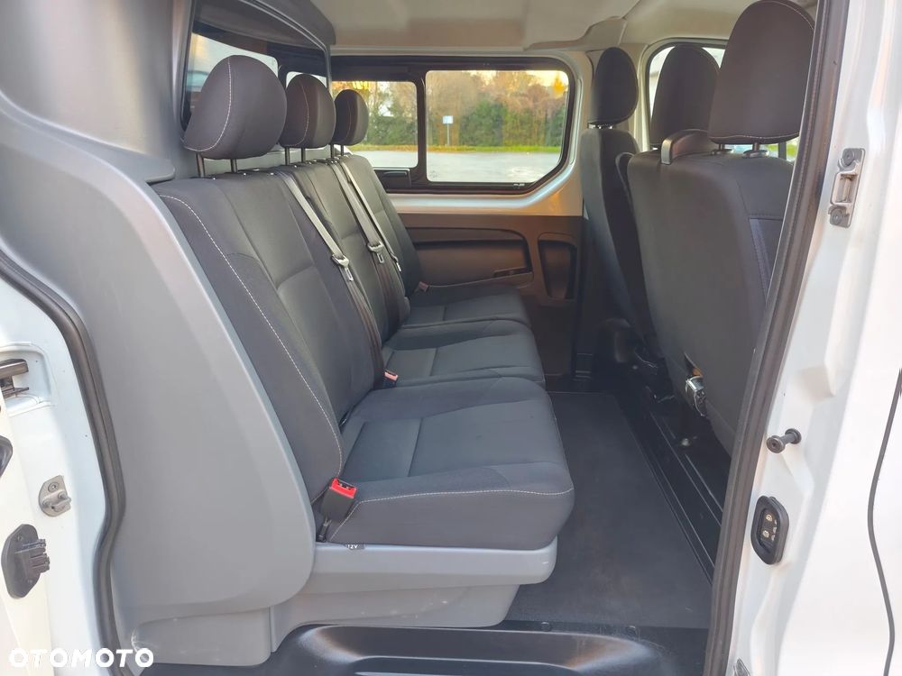 Renault Trafic - 16