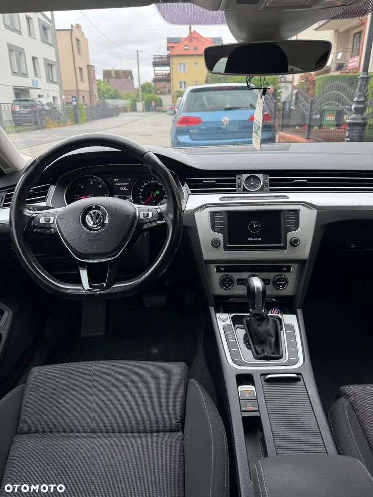 Volkswagen Passat 2.0 TDI BMT Comfortline DSG - 9