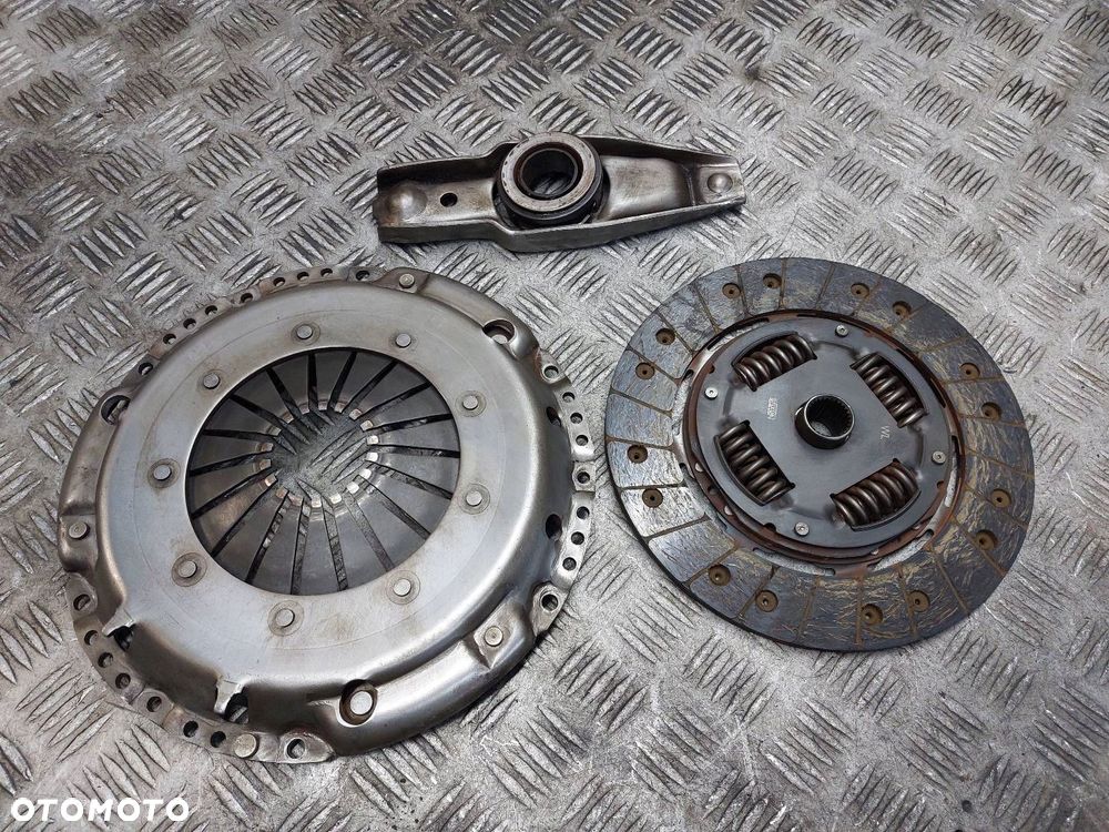 SPRZĘGŁO TARCZA + DOCISK + ŁOŻYSKO OPOROWE VOLKSWAGEN POLO III 6N 1.9 TDI - 1
