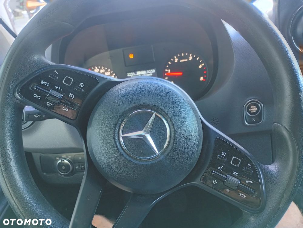 Mercedes-Benz Sprinter - 8