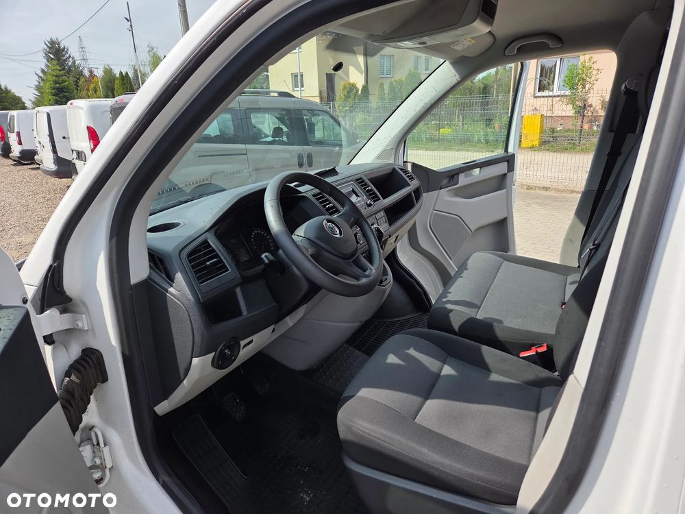 Volkswagen Transporter L2H1 - 12