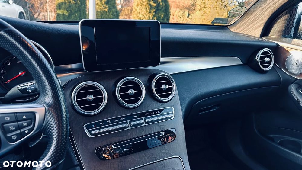 Mercedes-Benz GLC - 8