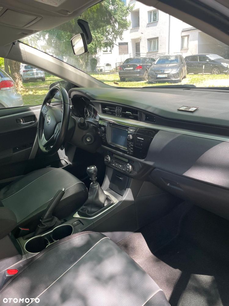 Toyota Corolla - 11