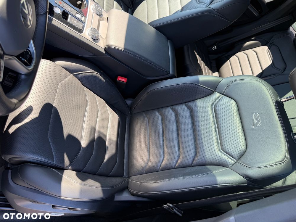 Volkswagen Touareg 3.0 V6 TDI 4Motion R-Line - 8