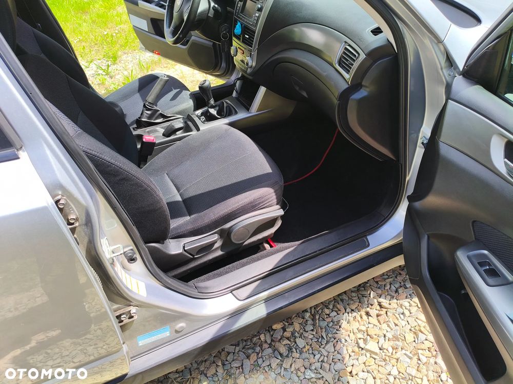 Subaru Forester 2.0i Exclusive - 9