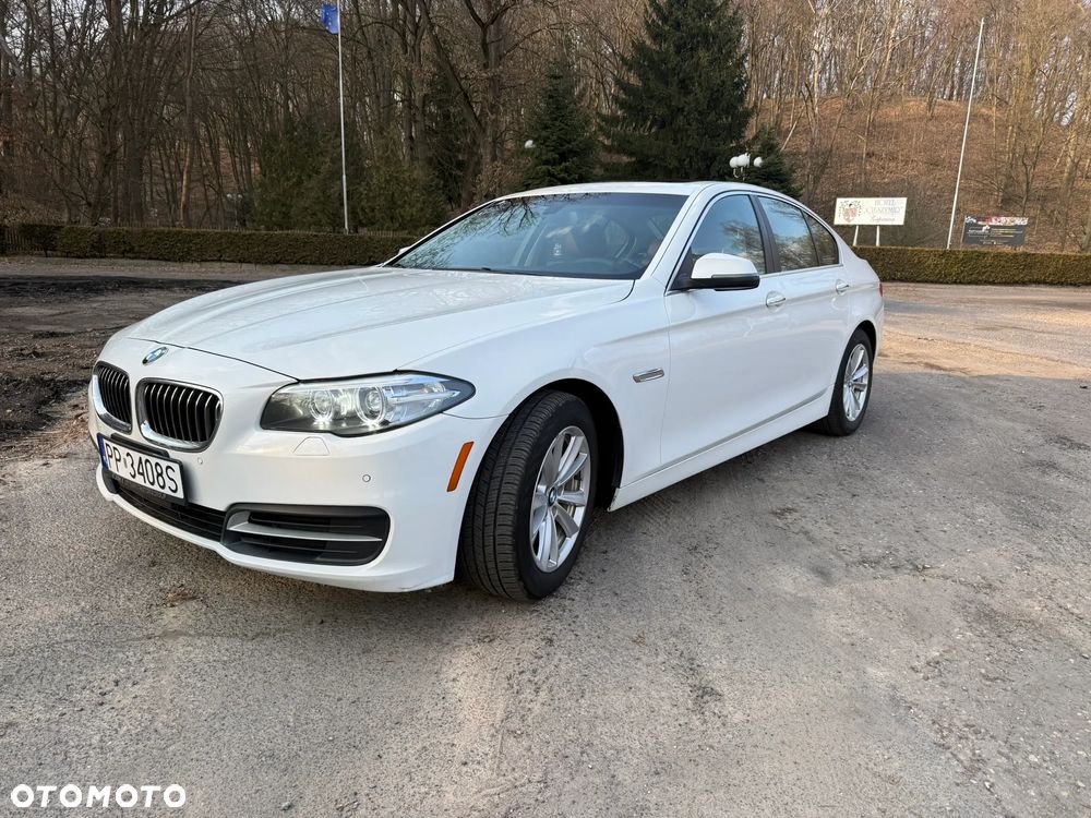 BMW Seria 5 528i xDrive - 1
