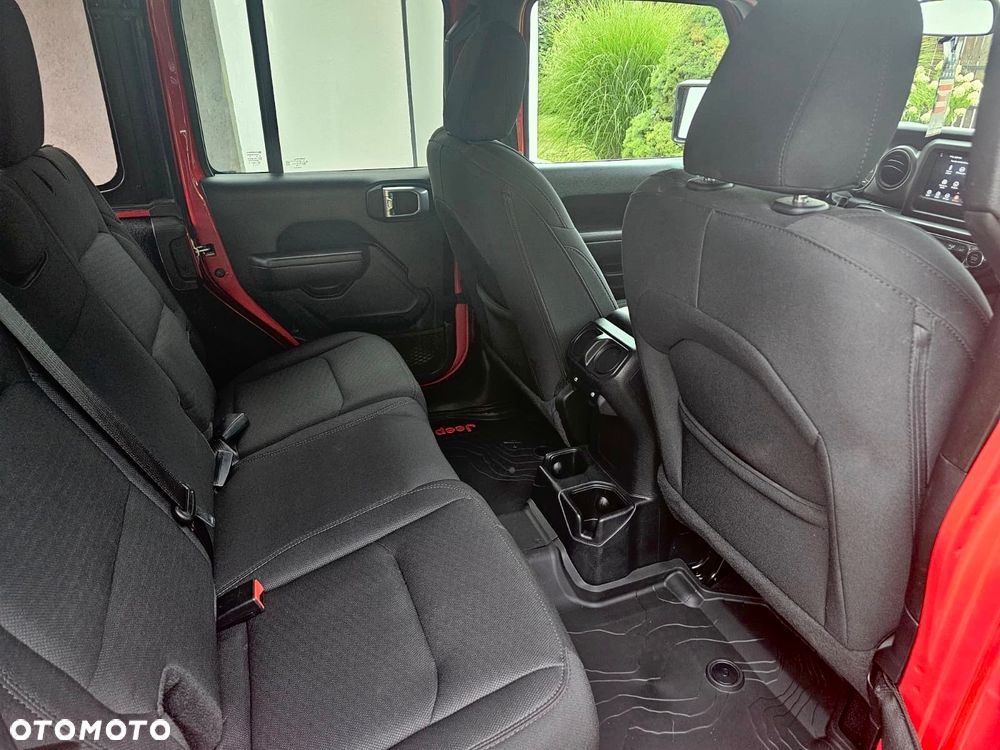 Jeep Wrangler Unlimited GME 2.0 Turbo Sport - 17