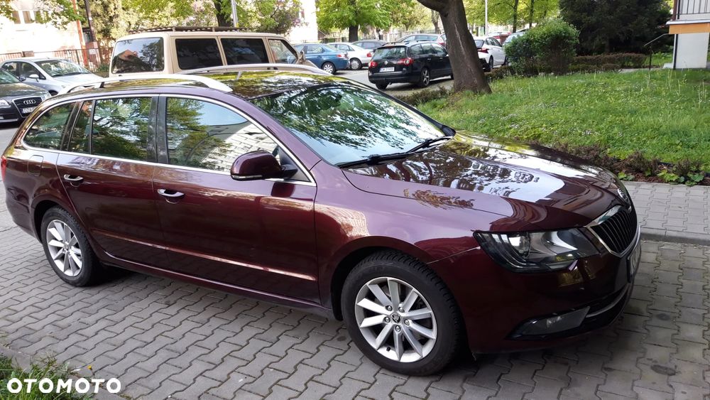 Skoda Superb 2.0 TDI Ambition - 4