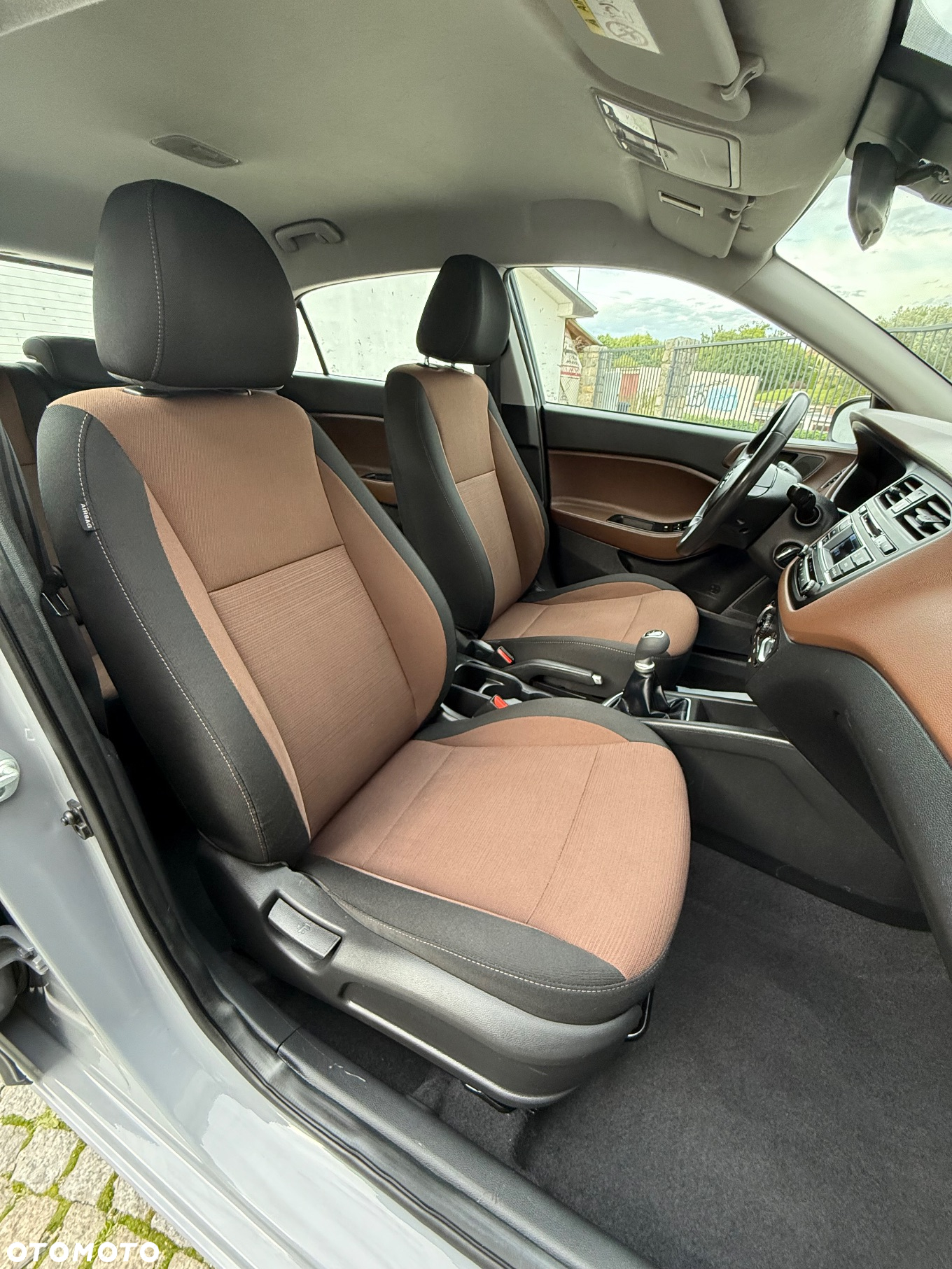 Hyundai i20 - 20