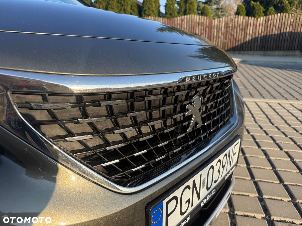 Peugeot 3008 PureTech 130 Stop & Start GPF EAT8 Active Business-Paket - 31
