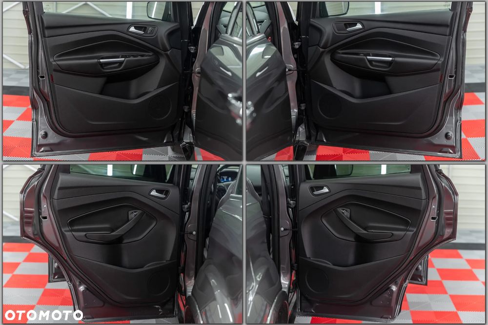 Ford Kuga 1.5 EcoBoost 2x4 ST-Line - 38