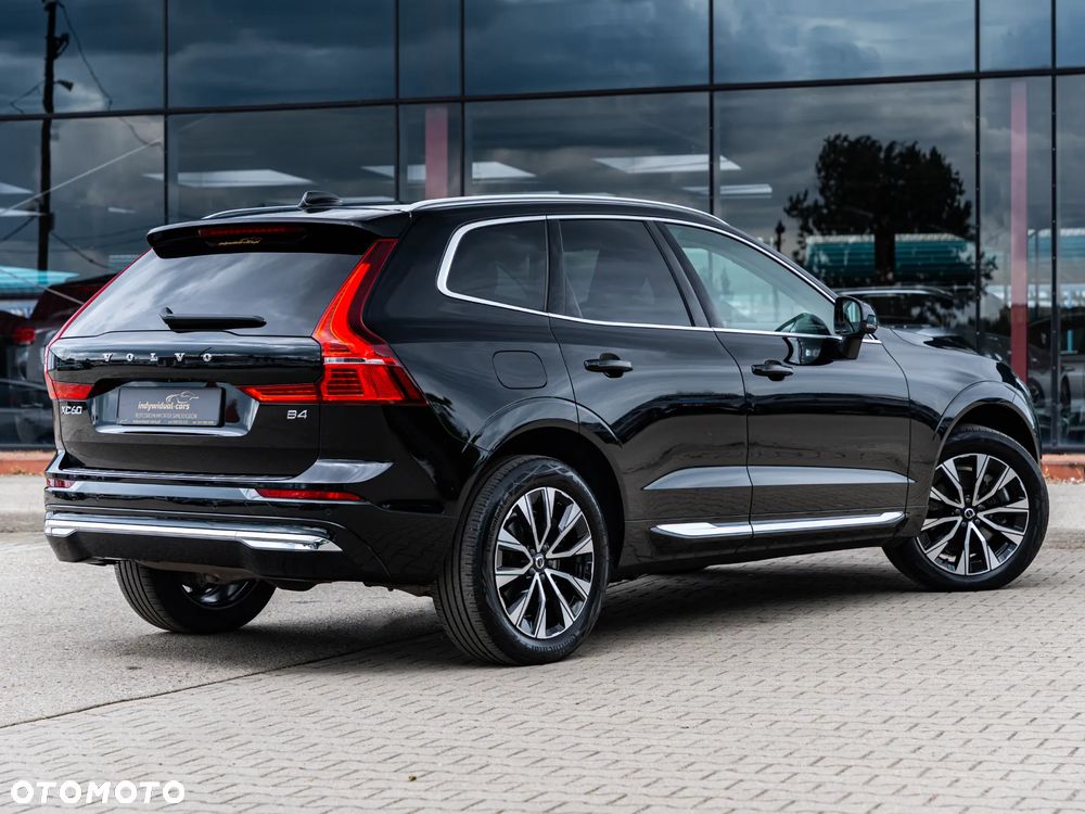 Volvo XC 60 B4 D Plus Bright - 13