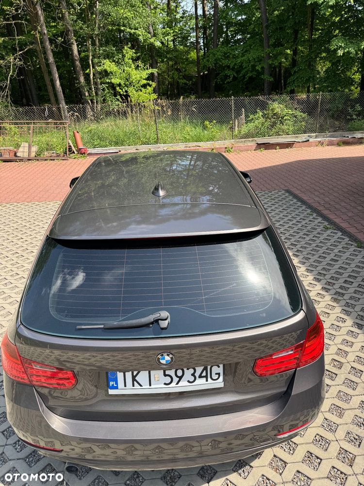 BMW Seria 3 316d - 11