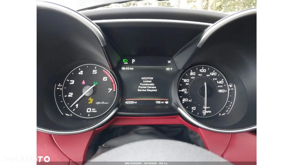 Alfa Romeo Giulia - 12