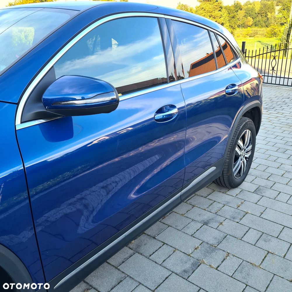 Mercedes-Benz EQA - 3