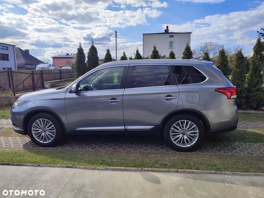 Mitsubishi Outlander 2.0 2WD CVT Active - 21