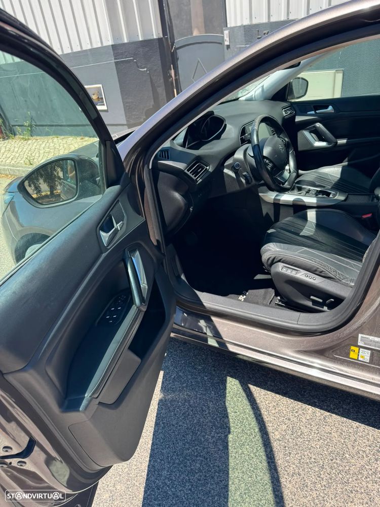 Peugeot 308 1.6 BlueHDi Allure J17 EAT6 - 11