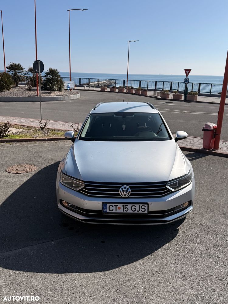 Volkswagen Passat 2.0 TDI DSG Comfortline - 1