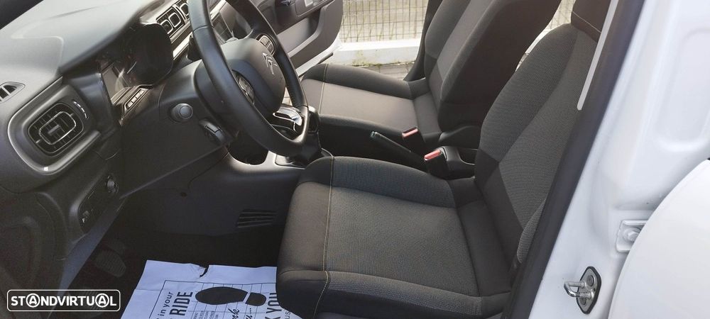 Citroën C3 1.2 PureTech Shine - 16