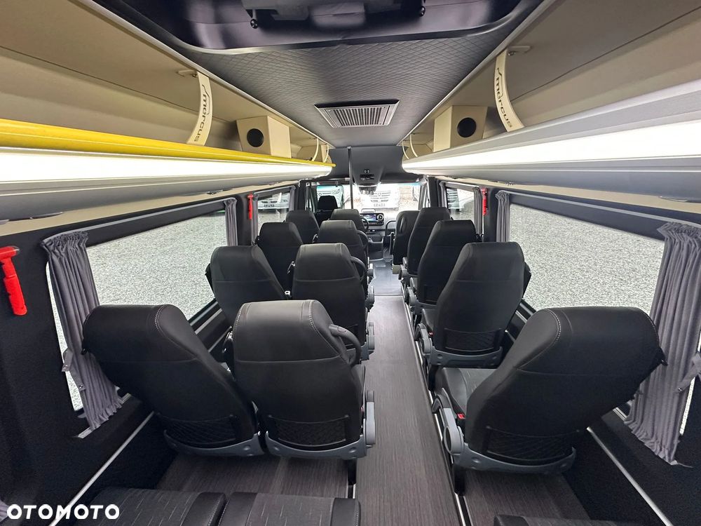 Mercedes-Benz Sprinter 517 - 15