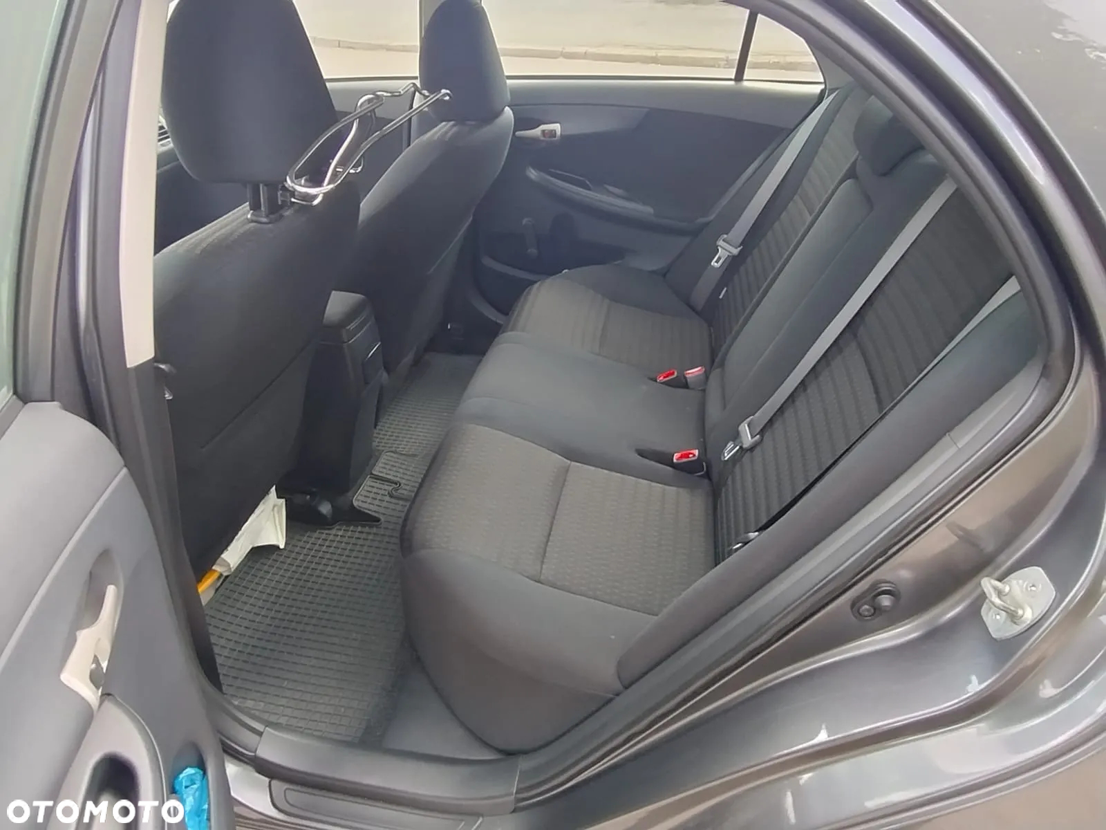 Toyota Corolla 1.6 VVT-i Luna - 13