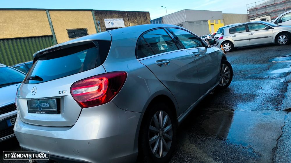 Mercedes-Benz A 180 CDI BlueEFFICIENCY - 13