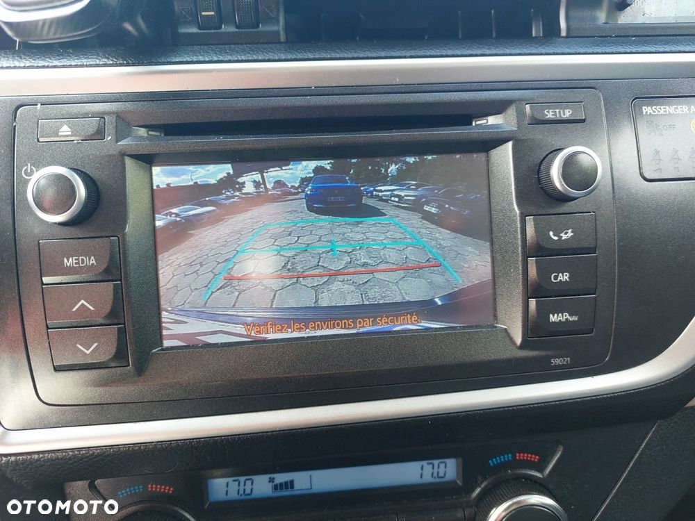 Toyota Auris - 25