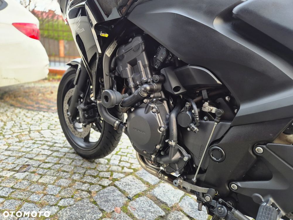 Honda CBF - 13