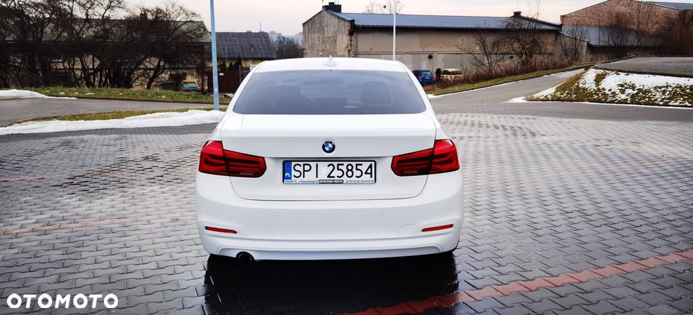 BMW Seria 3 318d - 9