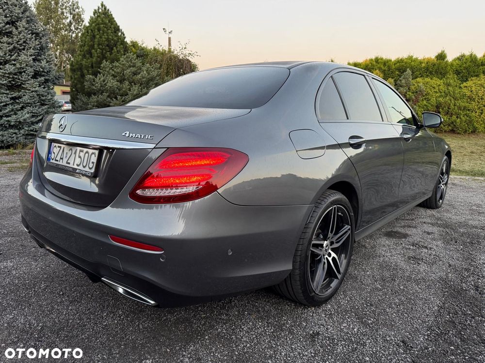 Mercedes-Benz Klasa E 220 d 4-Matic 9G-TRONIC - 4