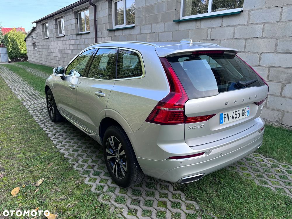 Volvo XC 60 T6 Plug-In Hybrid AWD Inscription - 2