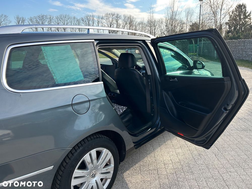 Volkswagen Passat 2.0 TDI DSG Highline - 13