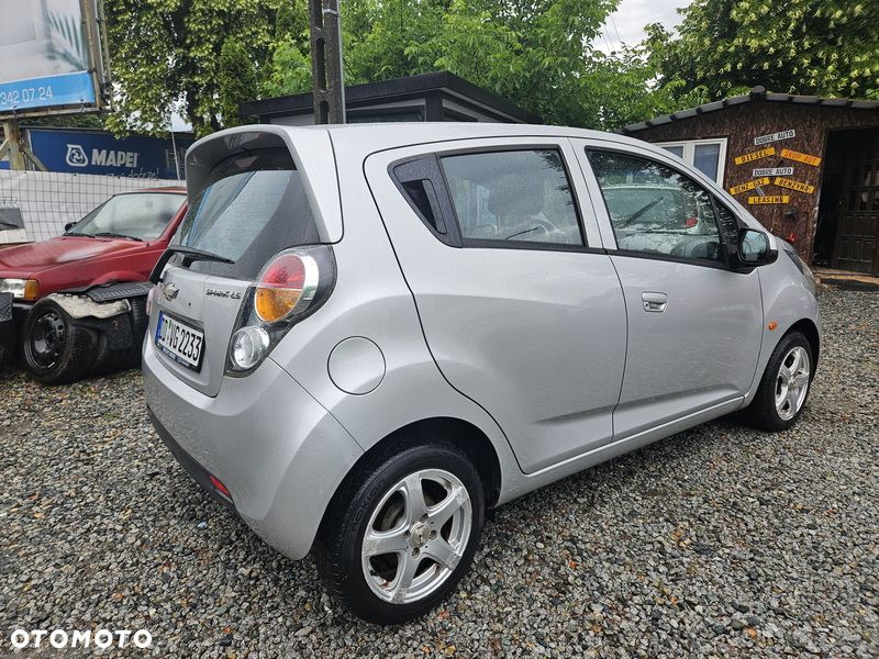 Chevrolet Spark 1.0 LS+ - 3