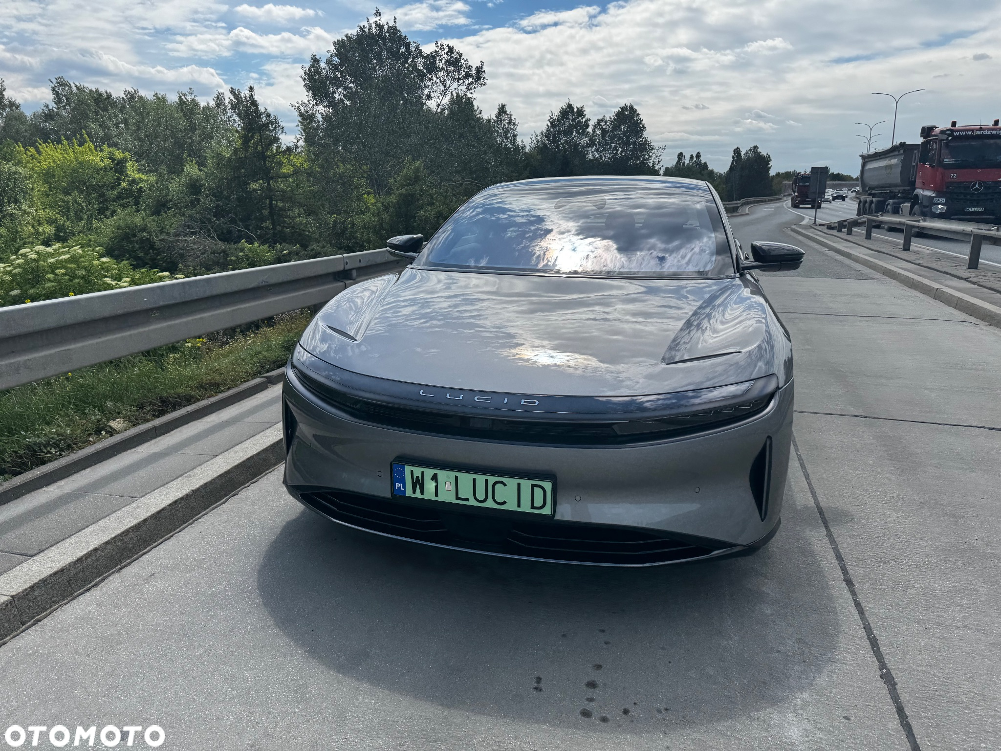 Lucid Air - 9