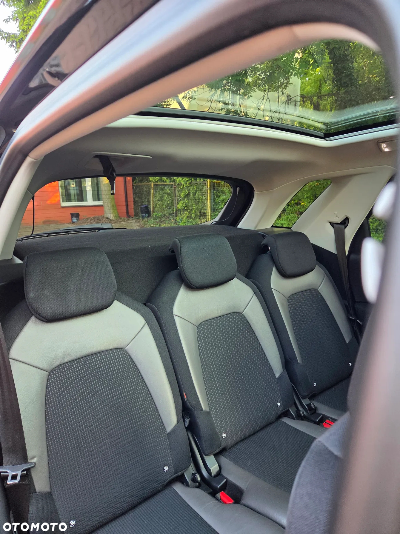 Citroën C4 Picasso BlueHDi 120 Exclusive - 24