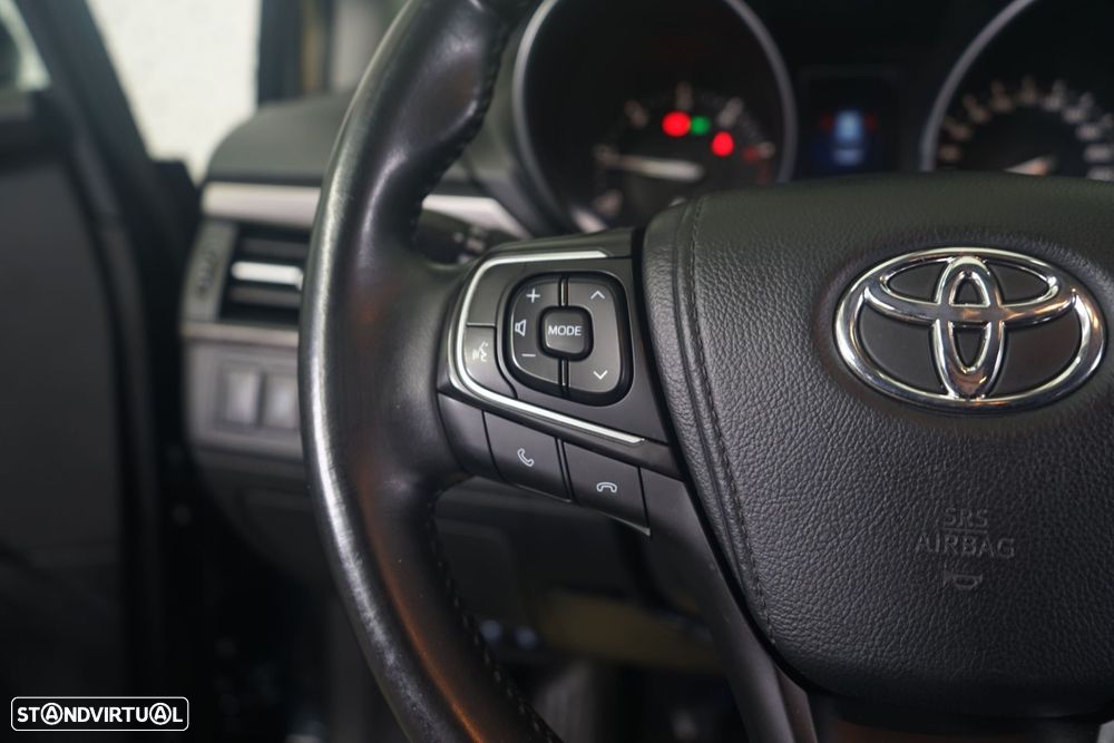 Toyota Avensis Touring Sports 2.0 D-4D Exclusive - 20