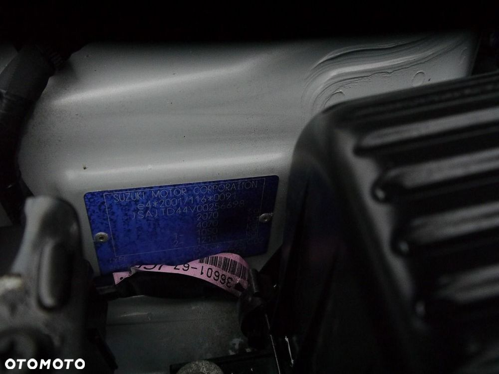 Suzuki Grand Vitara 1.9 DDiS Comfort - 32