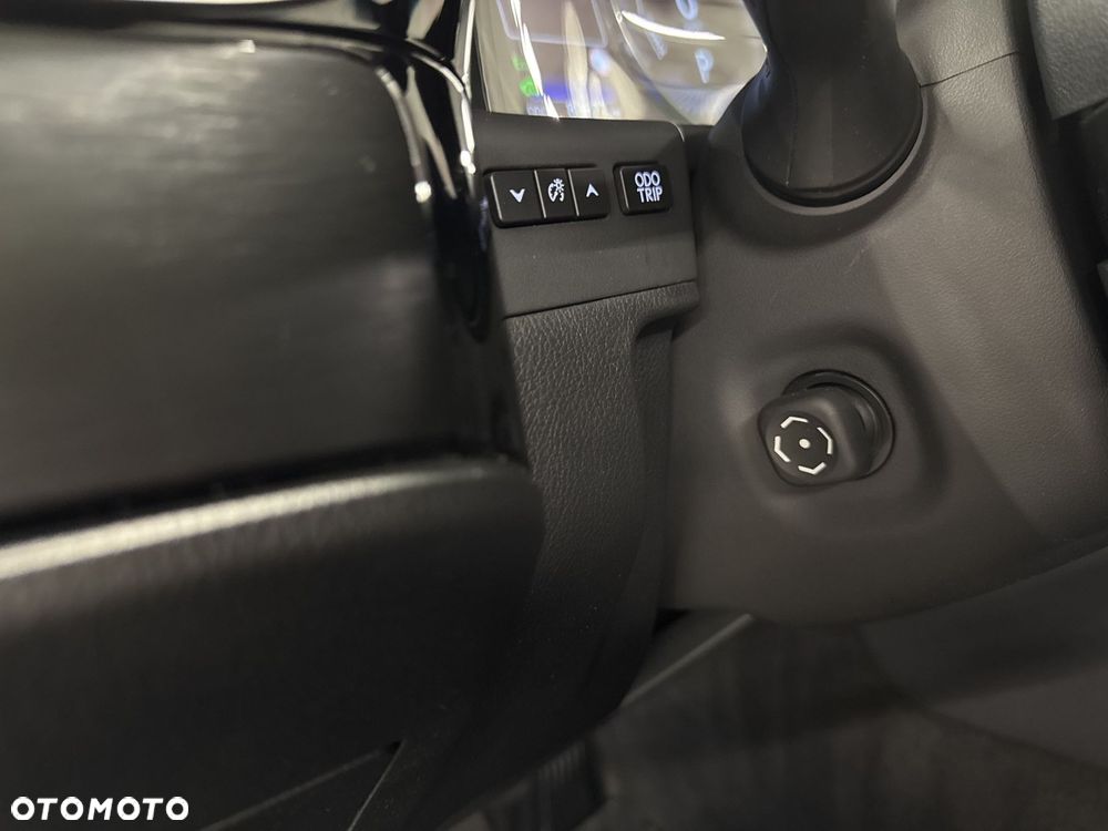 Lexus ES 300h Business Edition - 19