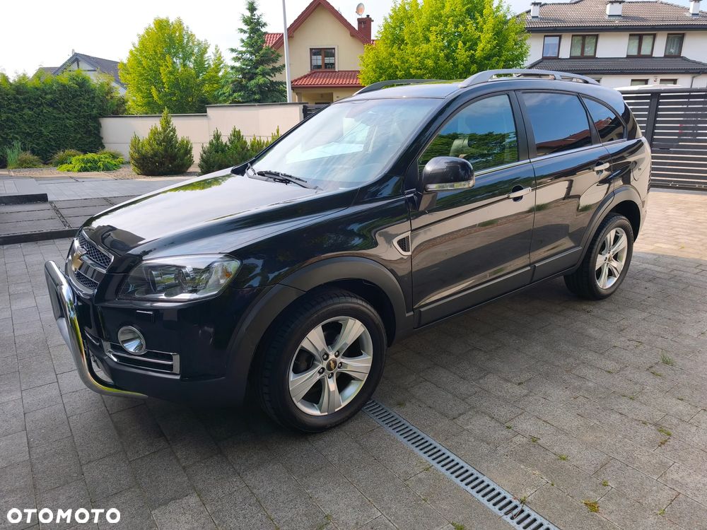 Chevrolet Captiva 2.0 d LT medium 5os - 3