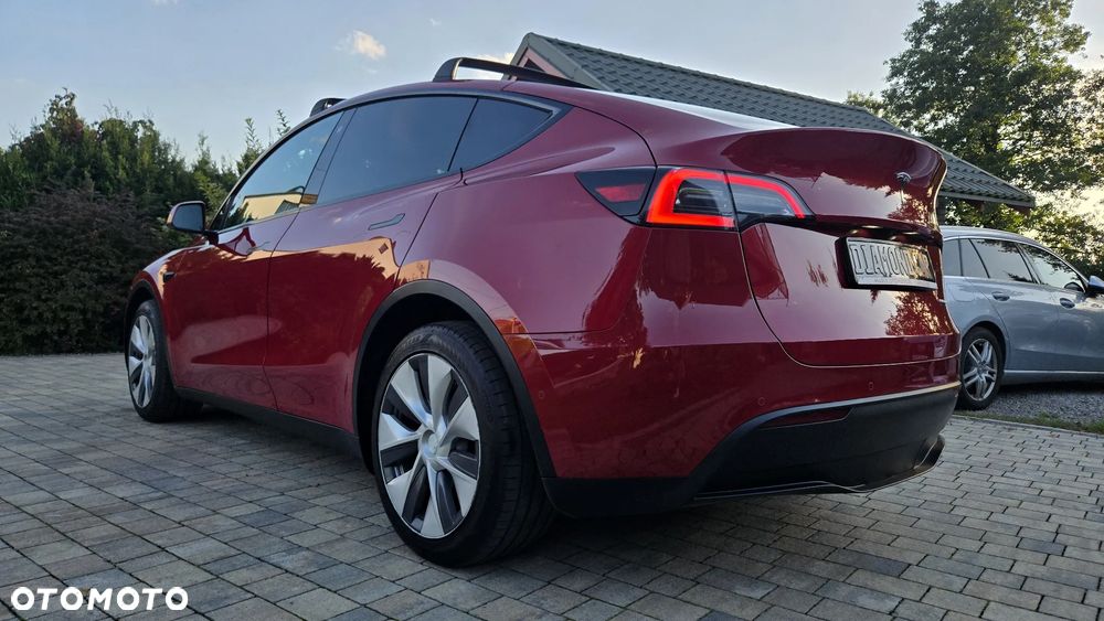 Tesla Model Y Long Range Dual Motor AWD - 21
