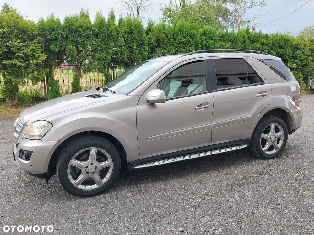 Mercedes-Benz ML - 4